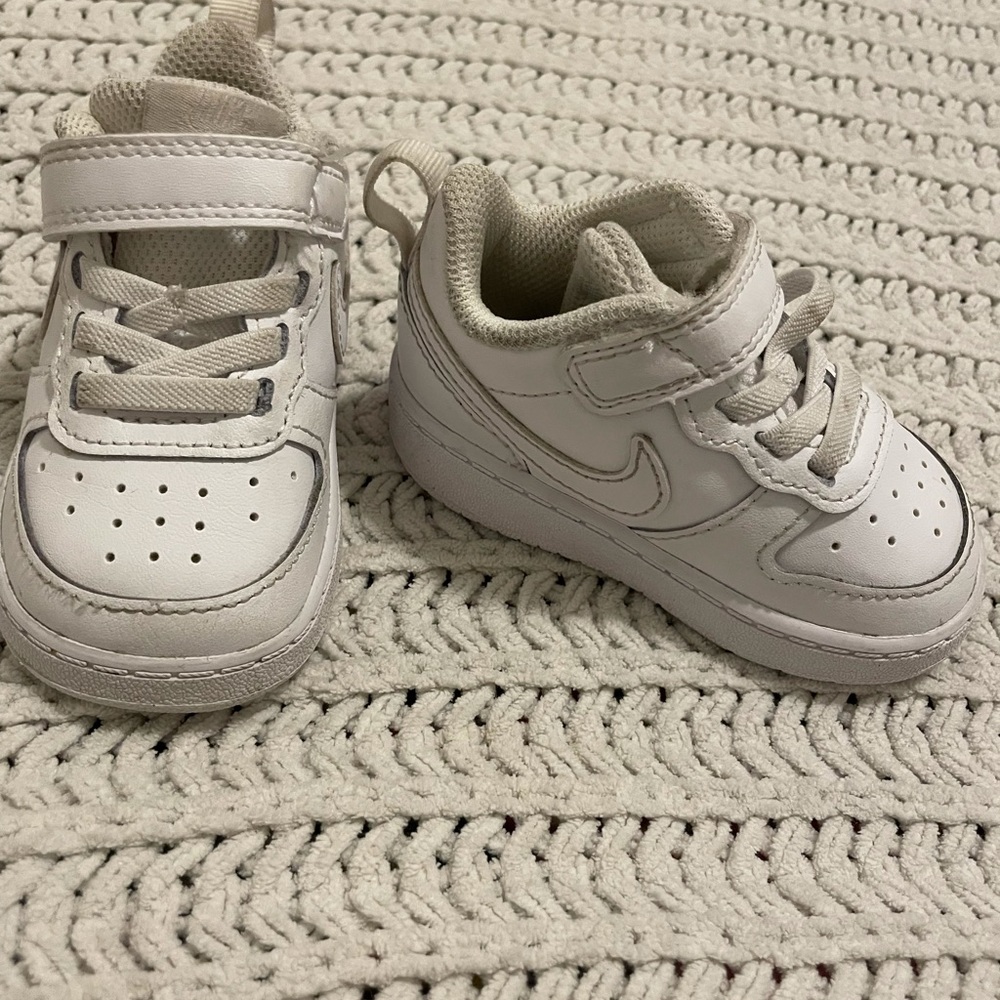 Baby walker nike Air Force one’s